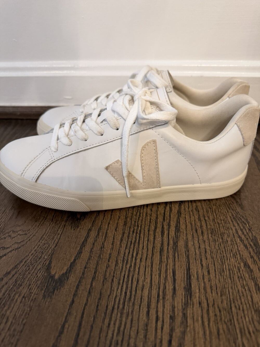 Veja Esplar Logo Extra White Sable Womens Sz 9 EU 40 EUC